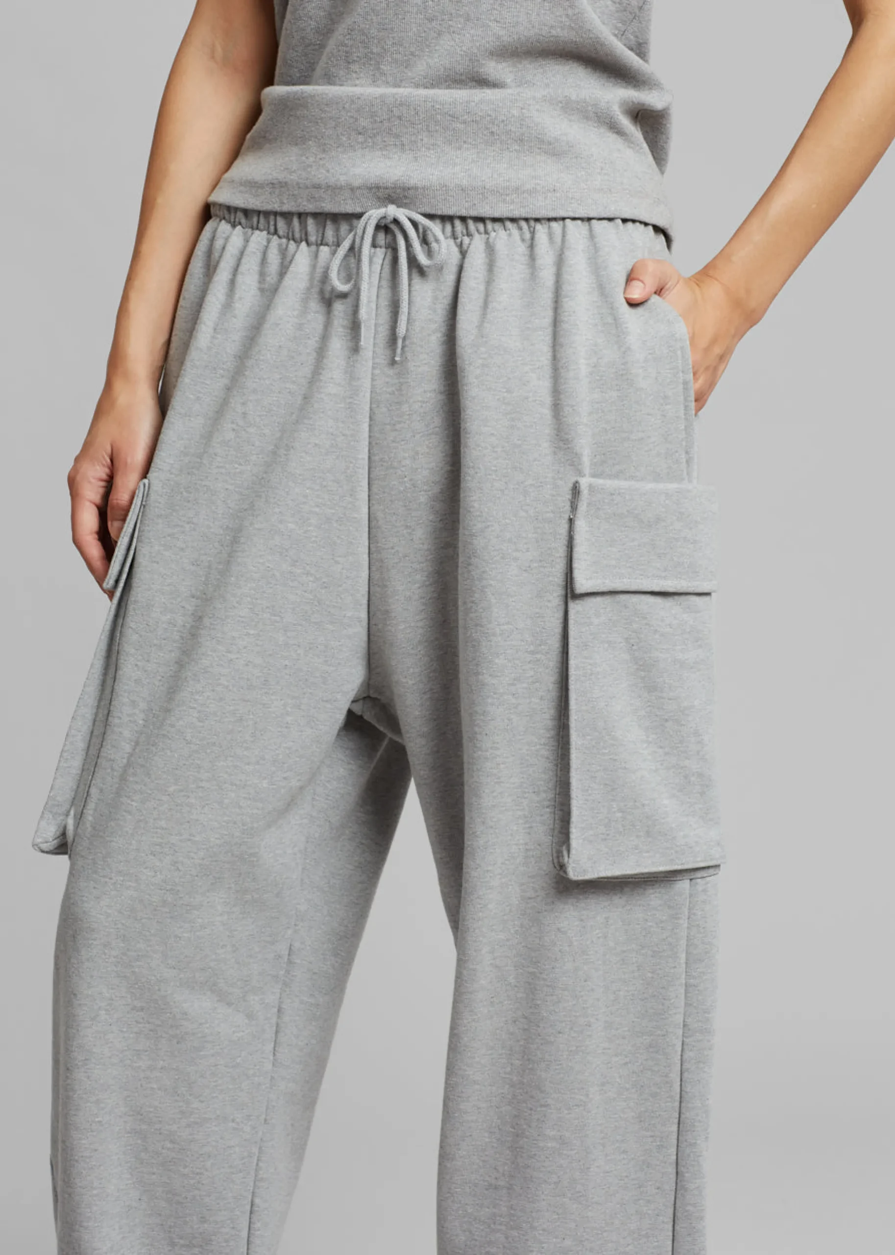 Aliz Cargo Sweatpants