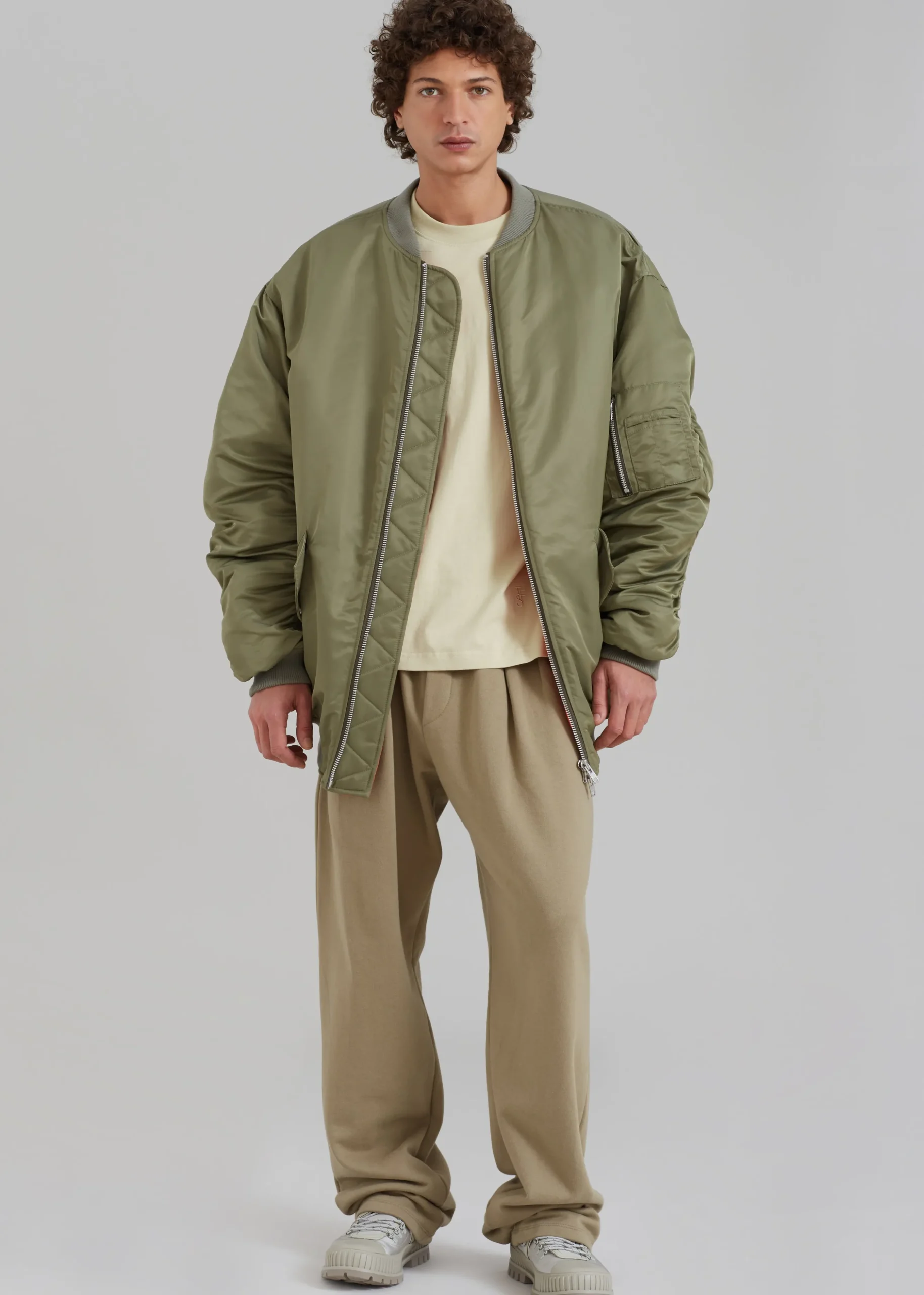 Antwan Oversized Bomber