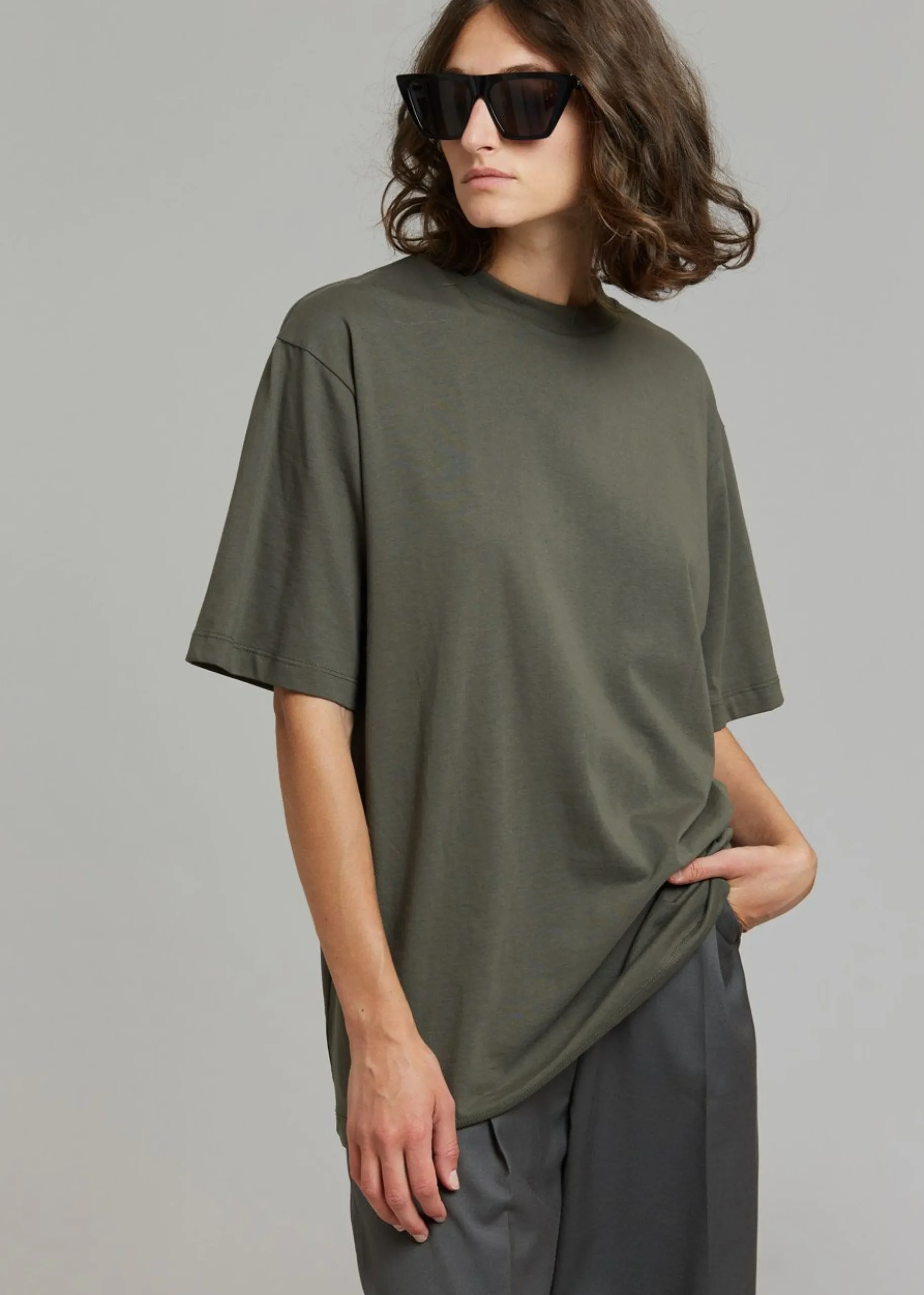 Evora Tee
