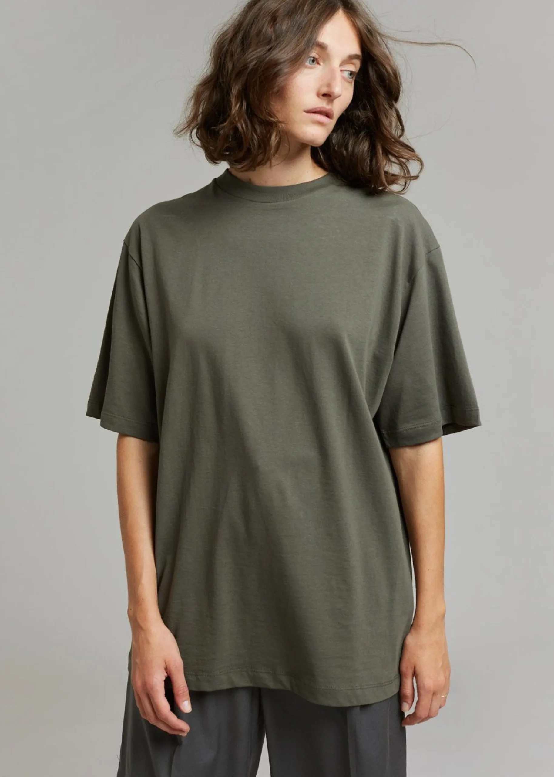 Evora Tee