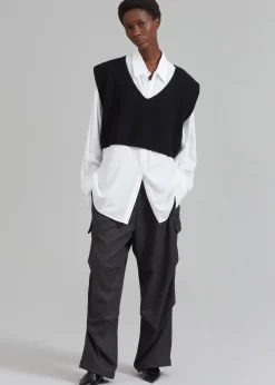 Fuji V-Neck Cropped Vest