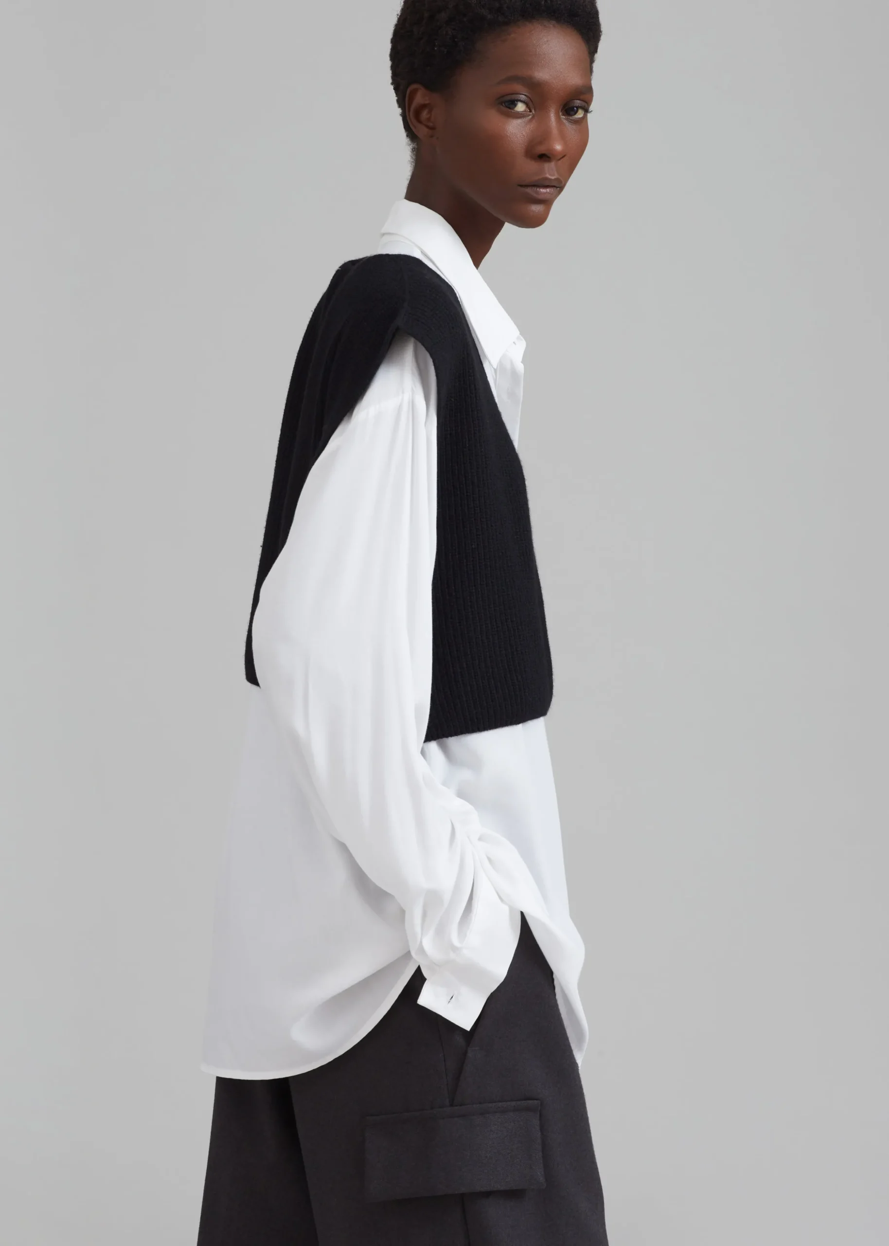 Fuji V-Neck Cropped Vest
