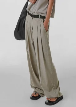 Gelso Pleated Trousers