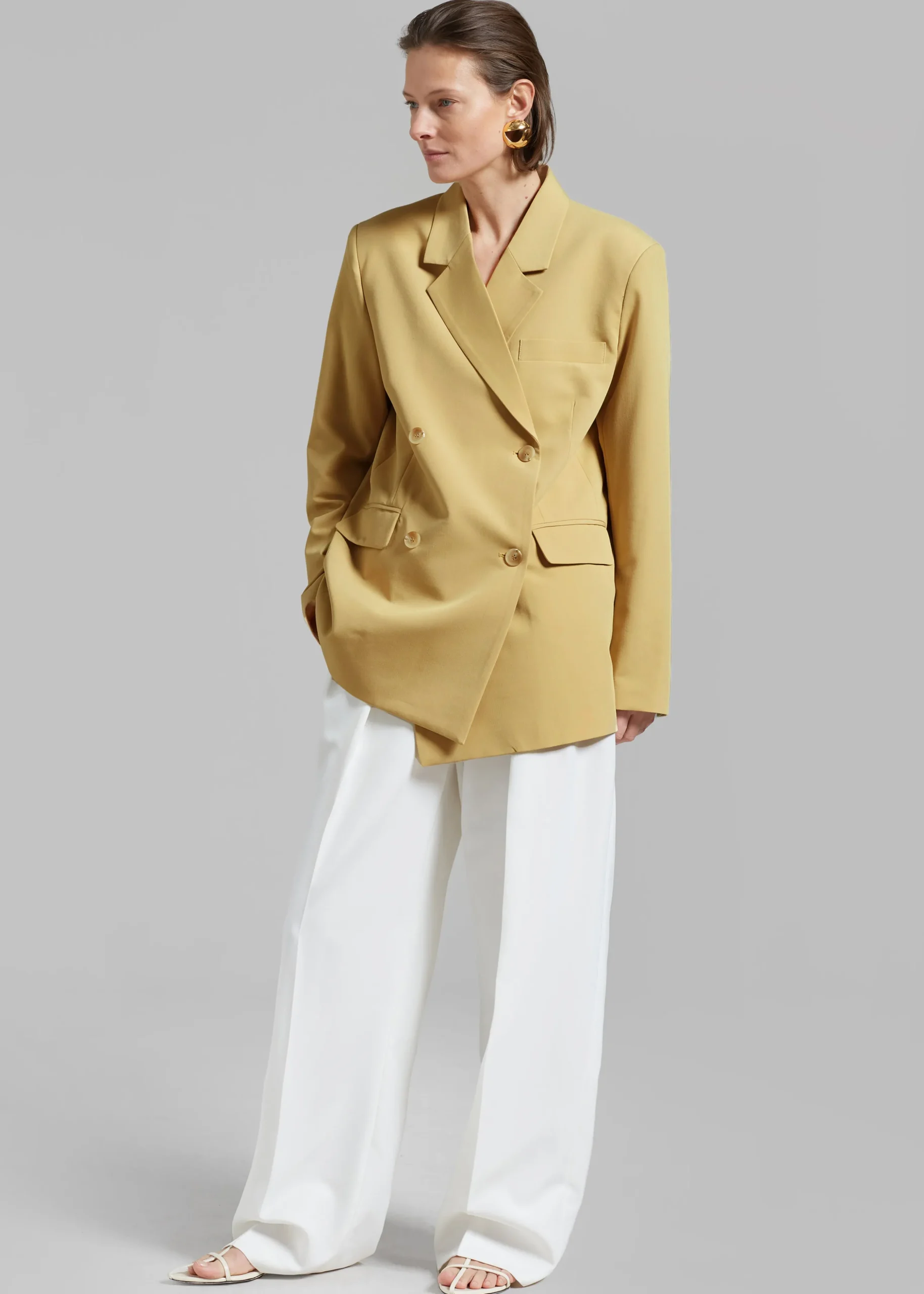Girona Open Back Blazer