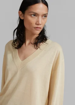 Juro V-Neck Knit