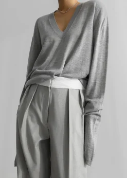 Juro V-Neck Knit