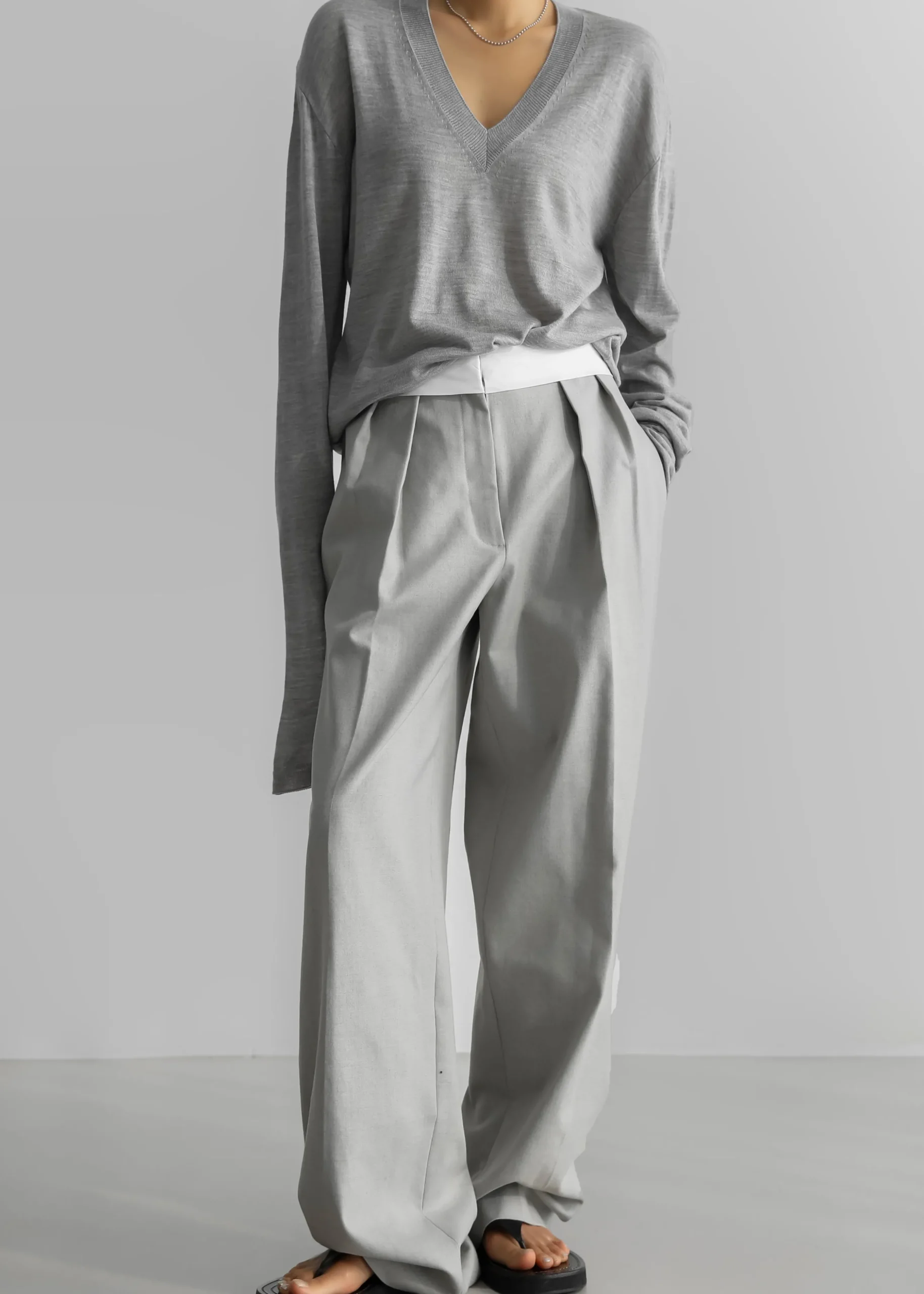 Juro V-Neck Knit