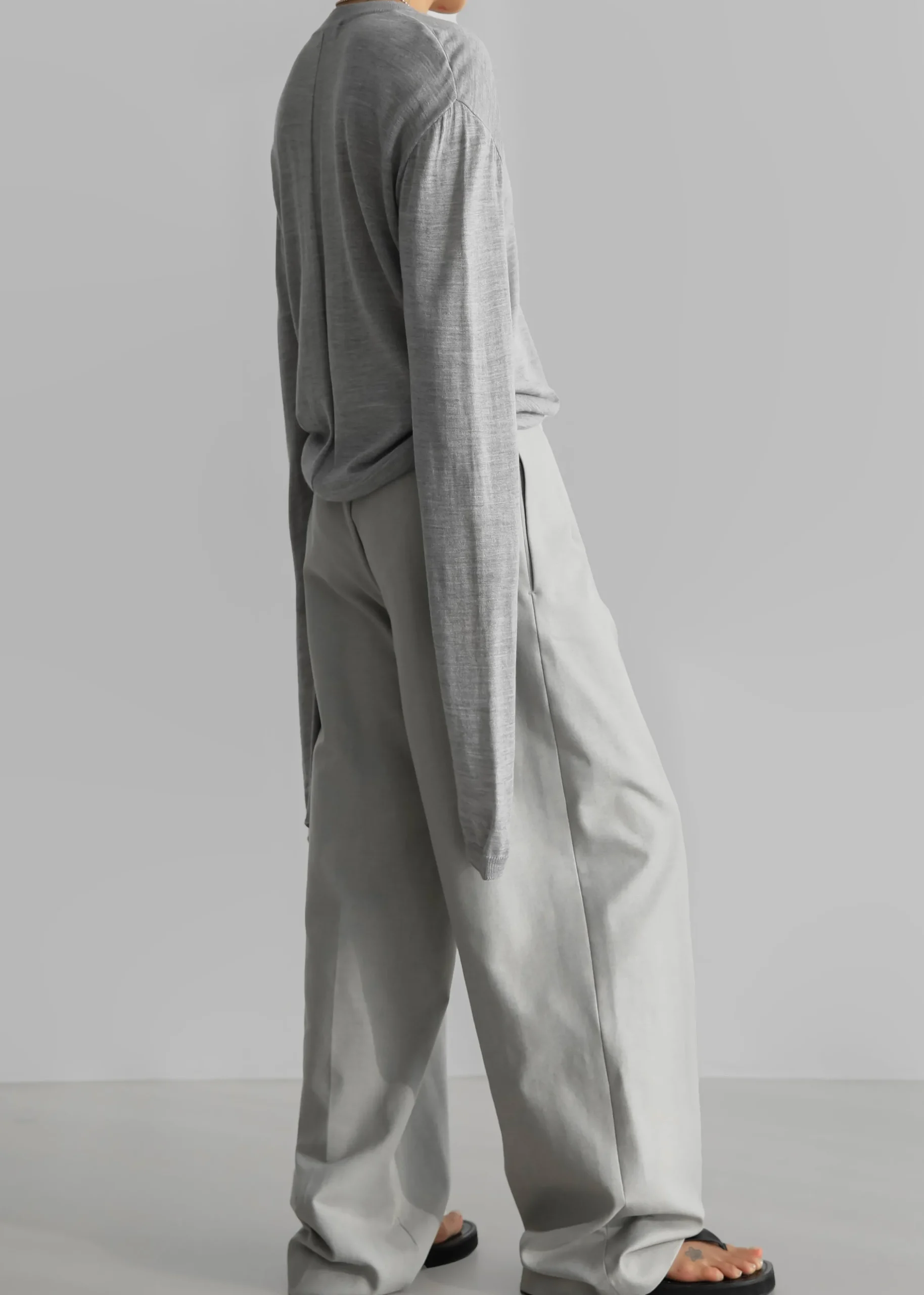 Juro V-Neck Knit