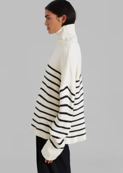 Kyo Turtleneck Sweater