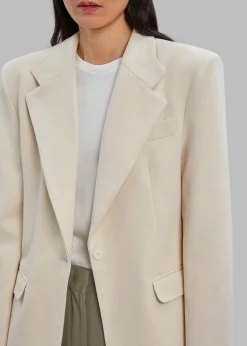 Lasla Blazer