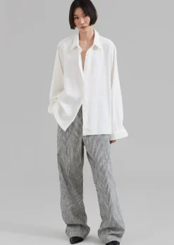 Lotta Fluid Shirt