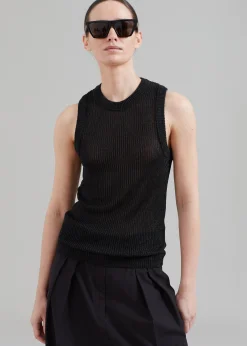 Low Classic Resort Sleeveless Top