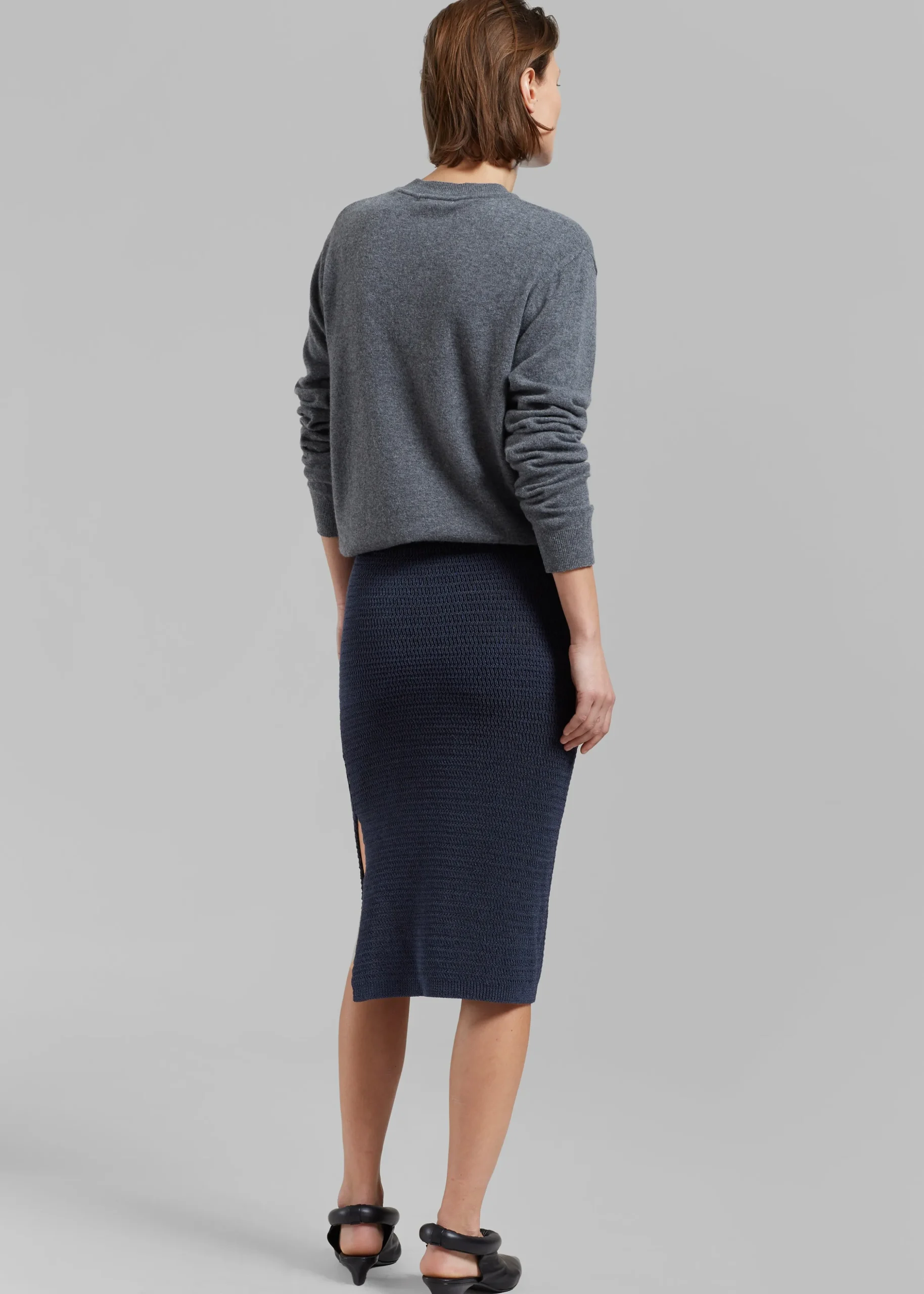 Low Classic Side Slit Knit Skirt