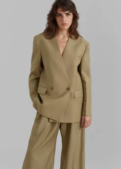 Lyxe Collarless Blazer