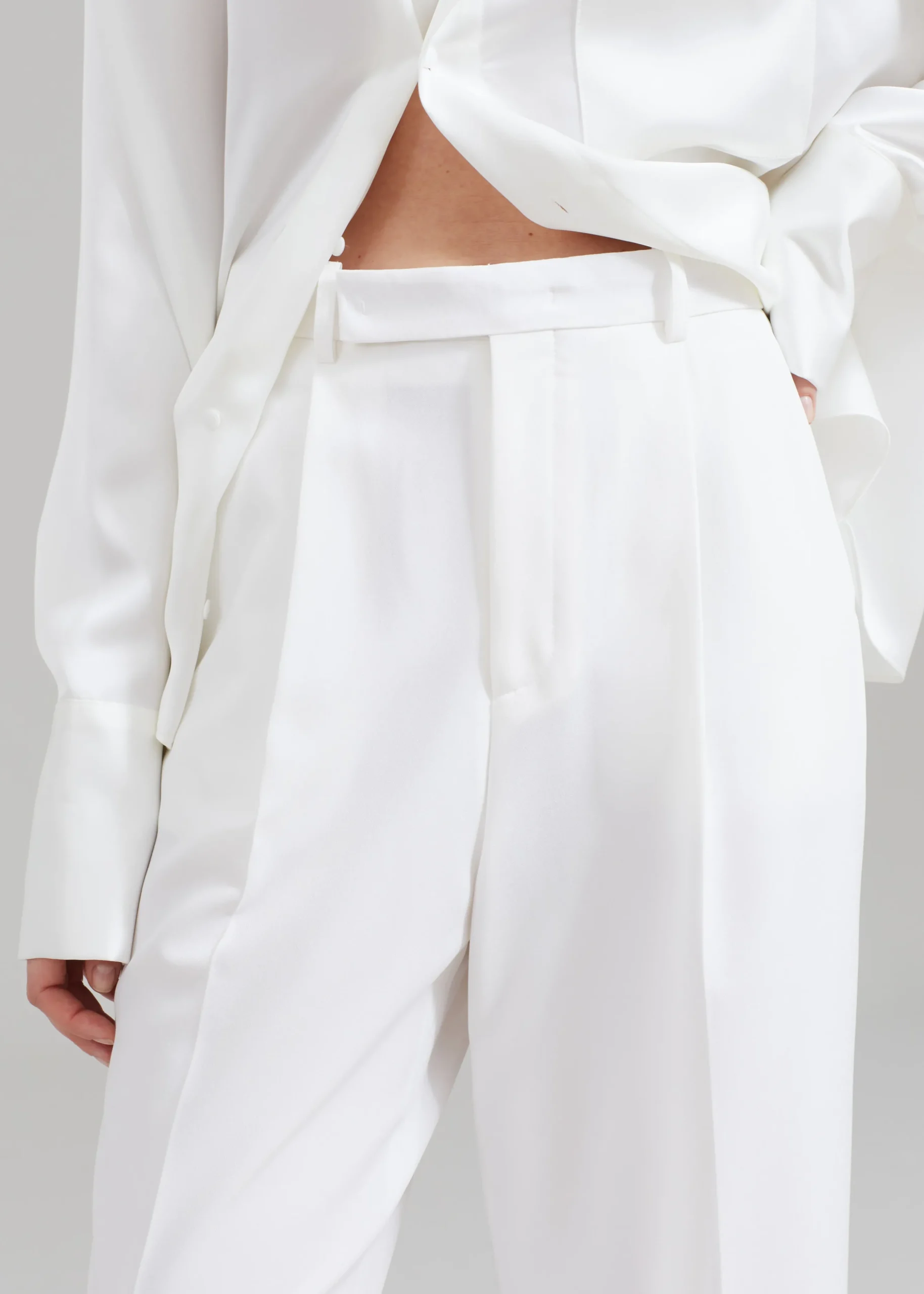 Nessi Pintuck Trousers