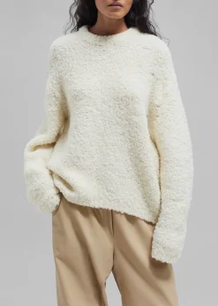 Vilo Boucle Sweater